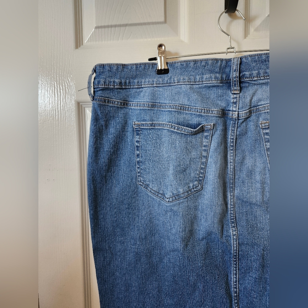 torrid Medium Blue Denim Skirt with Button Detail - Picture 7 of 8